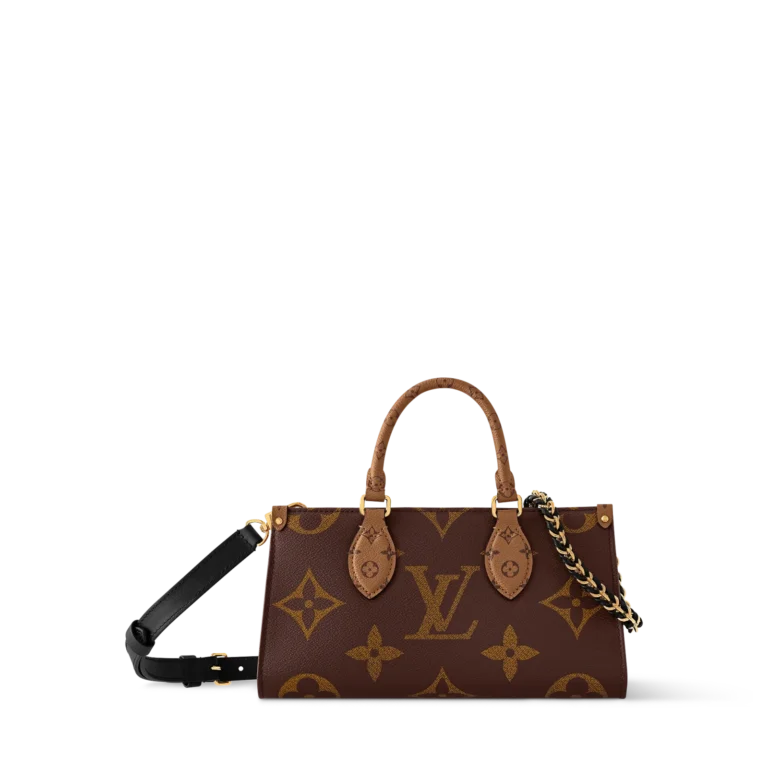 ONTHEGO EAST WEST CHAIN Handbag
